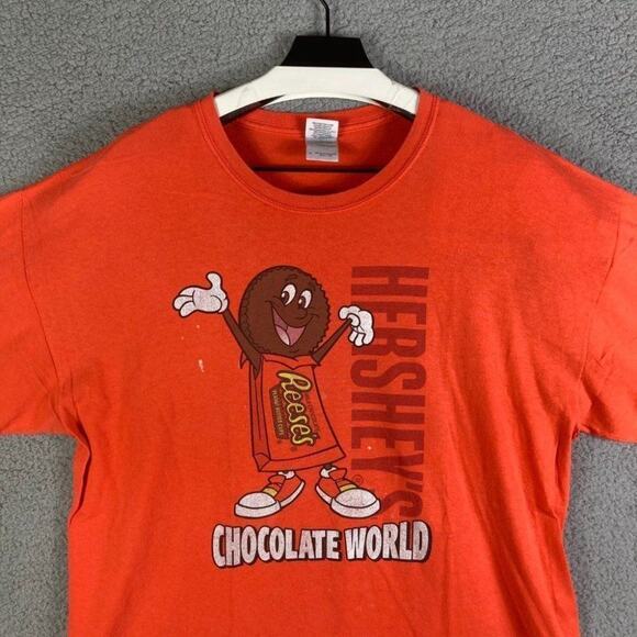 Chocolate World Hershey's Reese's Reeses T-Shirt Size Men's XL Shirt Orange - Picture 3 of 14